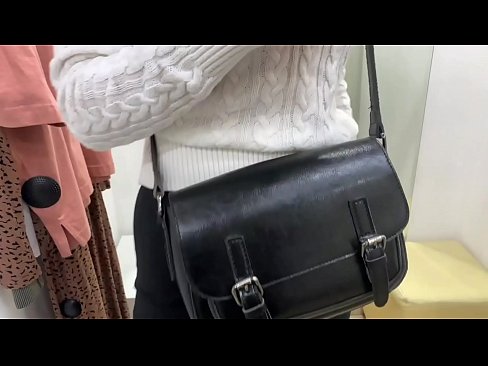 ❤️ Pampublikong masturbesyon ng batang asong si FeralBerry na may dildo sa fitting room ❌ Fucking video sa porn tl.pornplaybb.ru